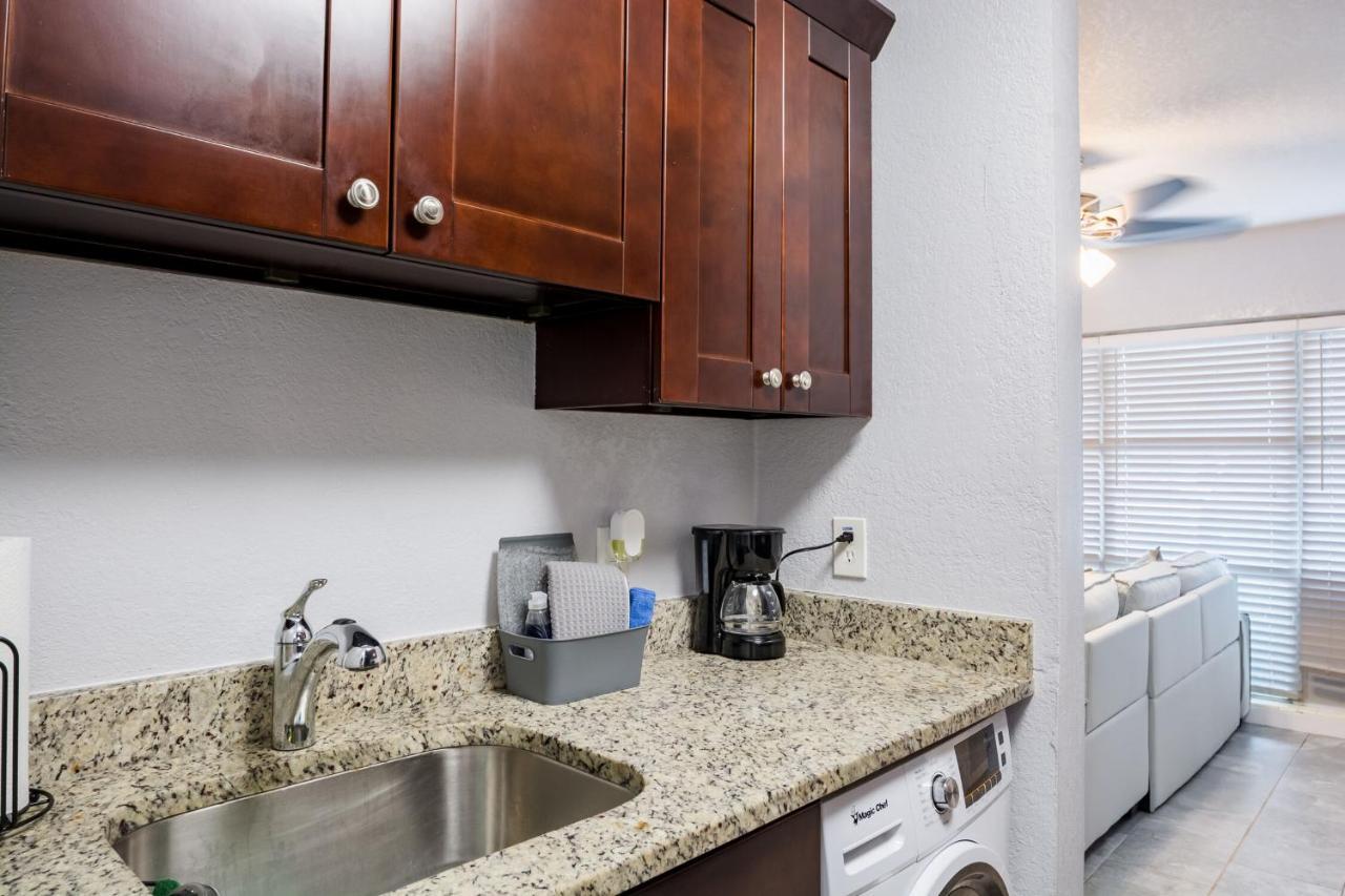 Golf View Villas With Private Jacuzzi'S & Grill Tampa Exterior foto